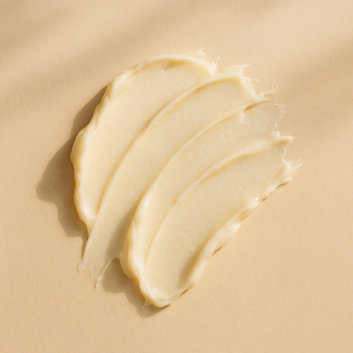 Varnyaglow Overnight Brightening Capsule Cream texture close-up