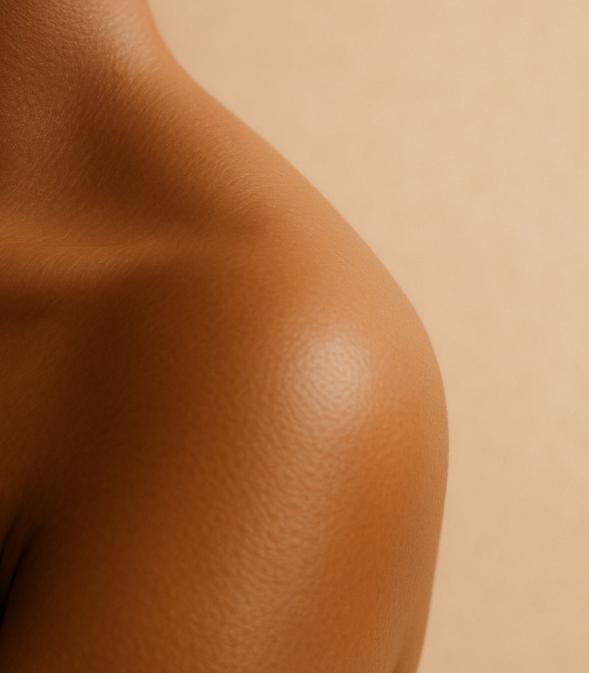 Smooth, even skin texture — the three-stage pigmentation pathway targeted by Varnyaglow Advanced Even Tone Serum